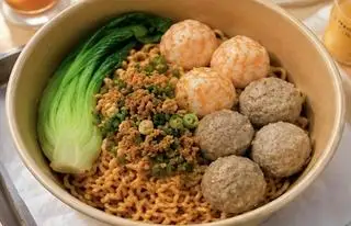 Hình ảnh Mì trộn Bò viên - Cá viên