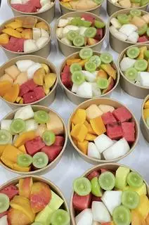 Set Nho+Táo+Xoài+Dưa hấu đỏ - 75.000 ₫ tại Hiền Nước Ép, Sinh Tố & Trái Cây Cắt Sẵn - Tên Lửa