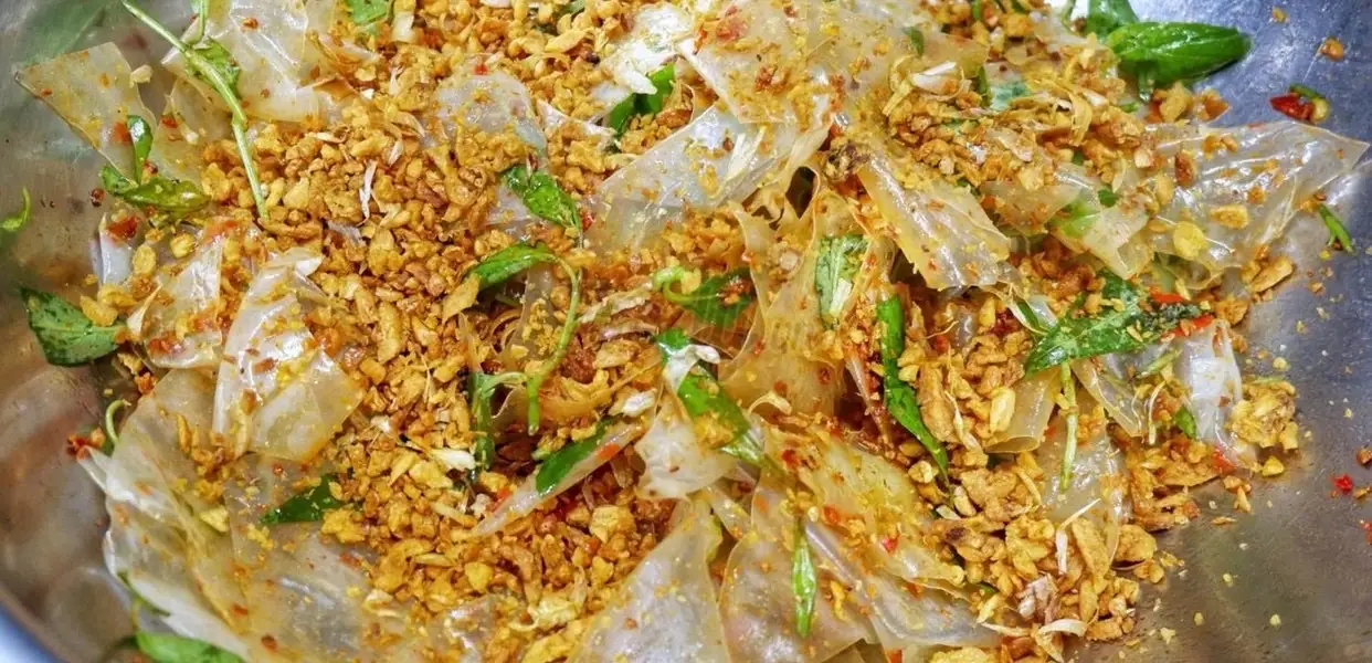 Bánh Tráng Satế  Muối Tỏi Trứng Cút  - 35.000 ₫ tại Bánh Mì Thịt Nướng 83 - Hoà Hưng 