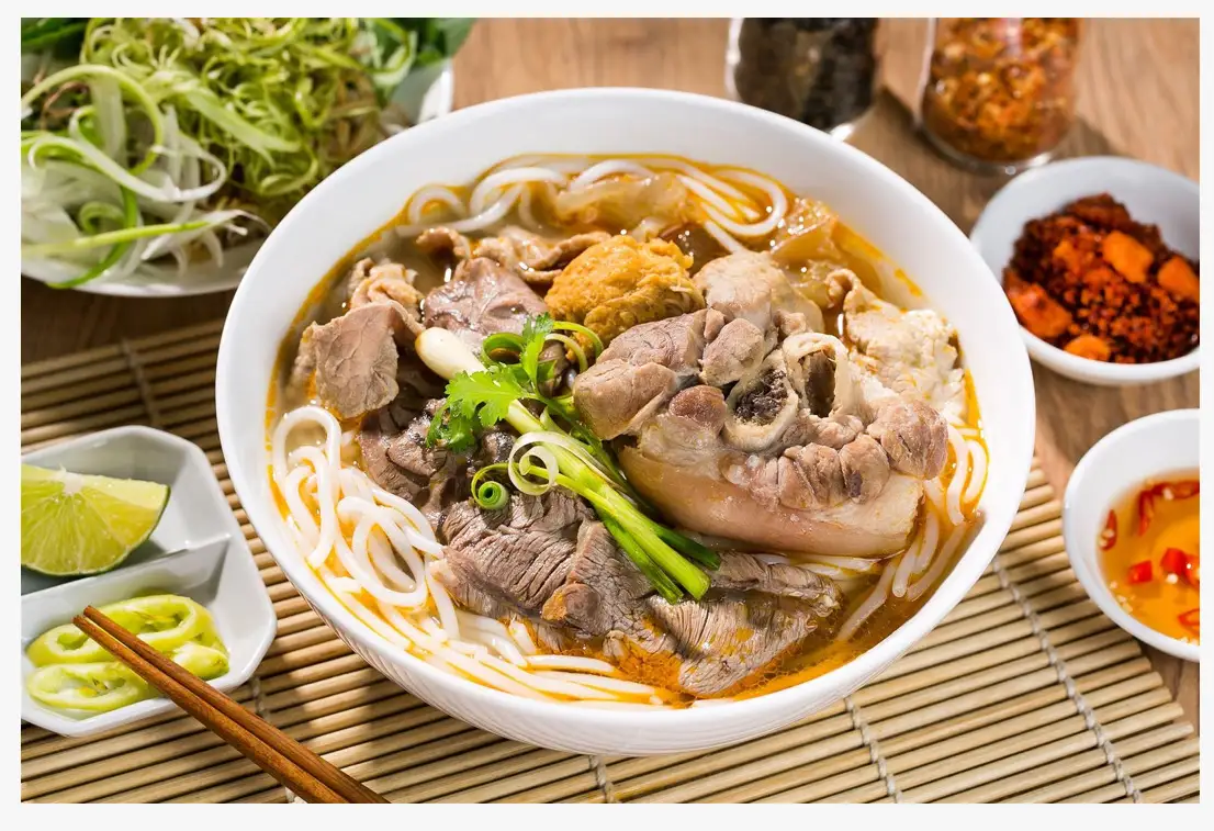Hình ảnh Bún Bò Tái - Giò