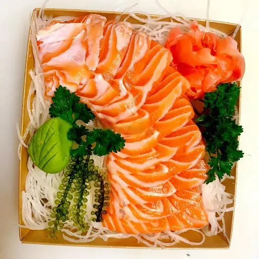 Sashimi cá hồi 150g - 196.000 ₫ tại  Sashimi House - Cá Hồi Nauy & Cá Trích Ép Trứng - Bùi Đình Túy
