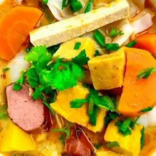 Mì quảng chay - 27.000 ₫ tại Cơm Chay Thiện Nghĩa - Nguyễn Quý Anh