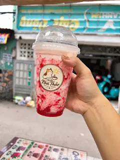Hình ảnh Sữa Chua Lắc Dâu