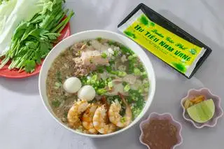Hình ảnh Combo hủ tiếu nam vang - sâm bông cúc