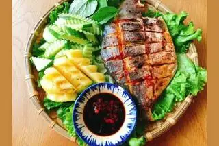 Hình ảnh Cá Chim Nướng Muối Ớt