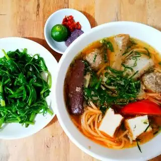 Canh bún đỏ - 40.000 ₫ tại Quán Dung - Bún Riêu Cua & Nem Nướng Nha Trang - Đường Số 2