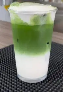 Hình ảnh Matcha latte kem - uống là mê