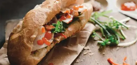 Bánh Mì Hà Nội 32 - Nguyễn Thượng Hiền - Bánh Mì/Xôi gần bạn
