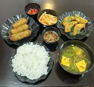 Hình ảnh Đặc biệt 2 ( cá giòn + nem cá ) 
