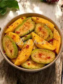Hình ảnh xoài keo mix cóc lắc muối ớt
