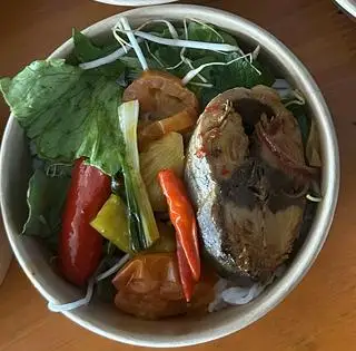 Hình ảnh bún cá ngừ trộn cay phần nhỏ