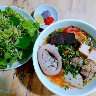 Bún riêu cua giò - 55.000 ₫ tại Quán Dung - Bún Riêu Cua & Nem Nướng Nha Trang - Đường Số 2