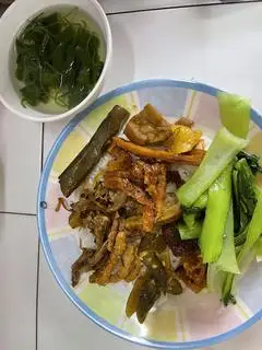cơm thập cẩm - 40.000 ₫ tại Cơm Chay Liên Hoa - Đoàn Văn Bơ
