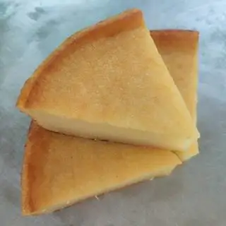 Bánh Khoai Mì Nướng  - 12.000 ₫ tại Bánh Tiêu & Bánh Bao Chiên Nhất Khang - Nguyễn Văn Đậu