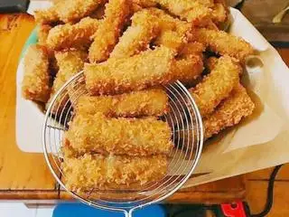 Hình ảnh 5 nem chua rán