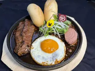 Bò né - thịt bò - trứng - pate - 130.000 ₫ tại Beef Steak & Sashimi - KĐT Phú Mỹ Hưng