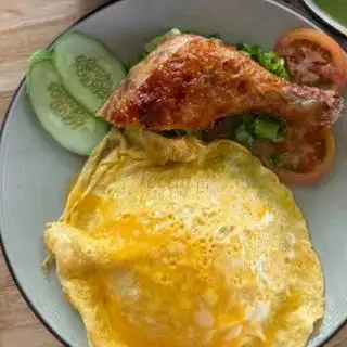 Hình ảnh CƠM PHỦ TRỨNG GÀ