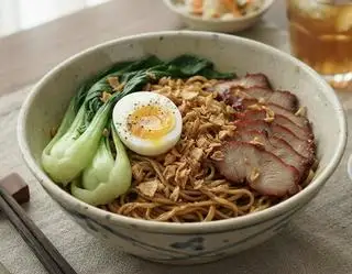 Hình ảnh Mì trộn xá xíu