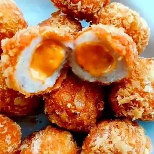 Hình ảnh Mỳ trộn viên hải sản nhân phô mai