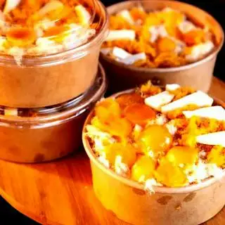Bông lan trứng muối gà cay ổ 14cm - 60.000 ₫ tại Kem Bông Bakery - Nguyễn Trãi