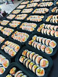 Hình ảnh Cơm cuộn truyền thống