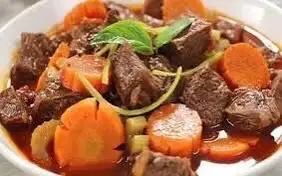 Hủ tiếu,mì Bò kho(Không kèm dụng cụ ăn uống) - 60.000 ₫ tại Cô Ba - Bún Bò Huế & Phở Bò - Ngô Đức Kế