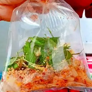2 Phần bánh tráng trộn tỏi ớt nhỏ - 25.000 ₫ tại Bánh Tráng Tỏi Ớt Cô Giang - Chung Cư Trần Quang Diệu