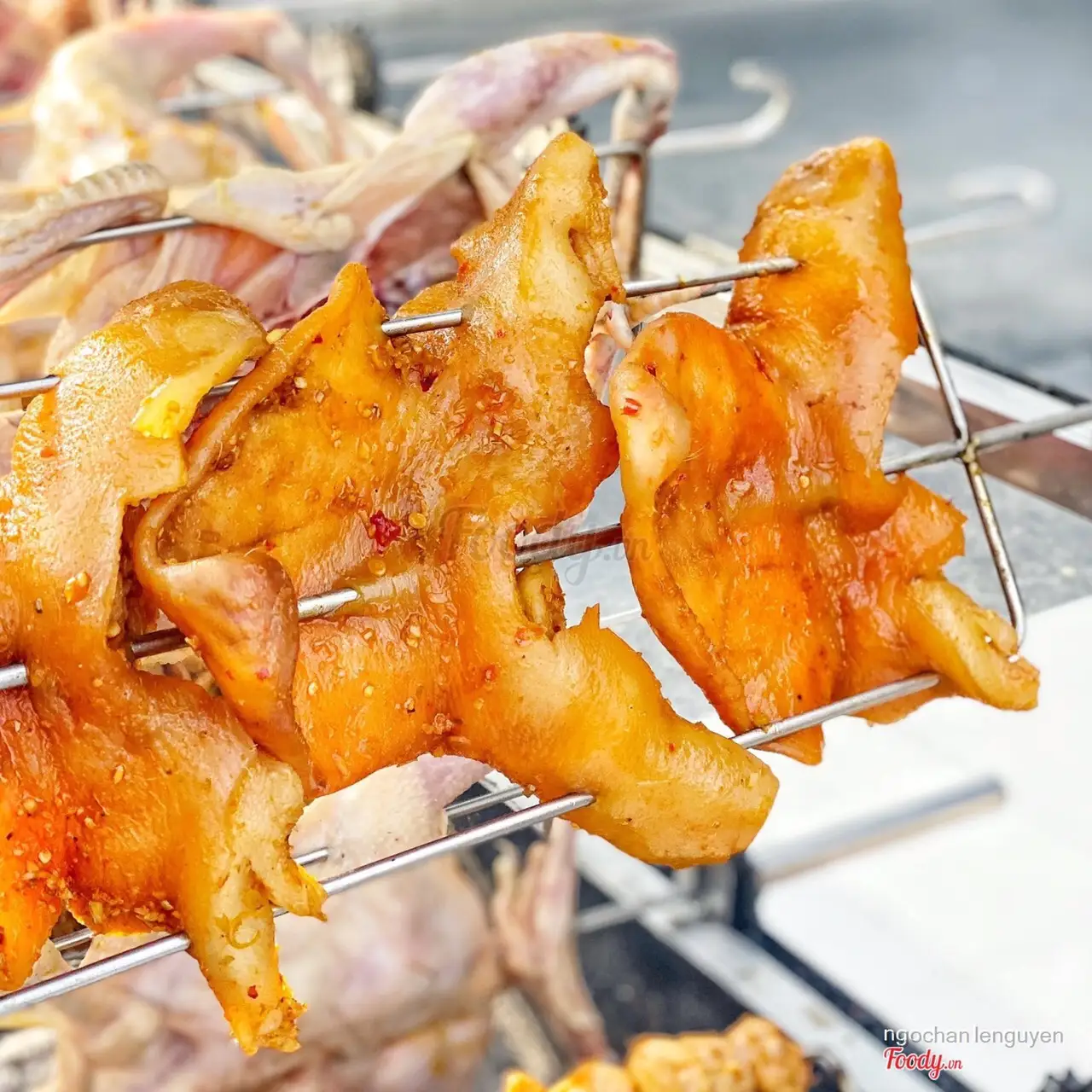 Hình ảnh Tai Heo Nướng ( 1 cái cắt sẵn)