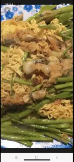 Hình ảnh móng tay xào mì rau muống