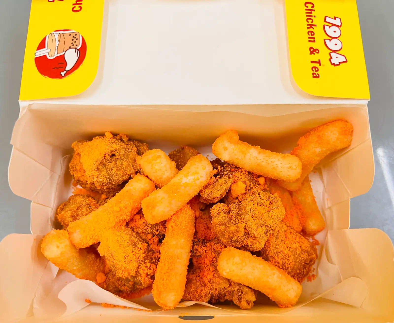 Hình ảnh Gà popcorn & tokbokki lắc phomai