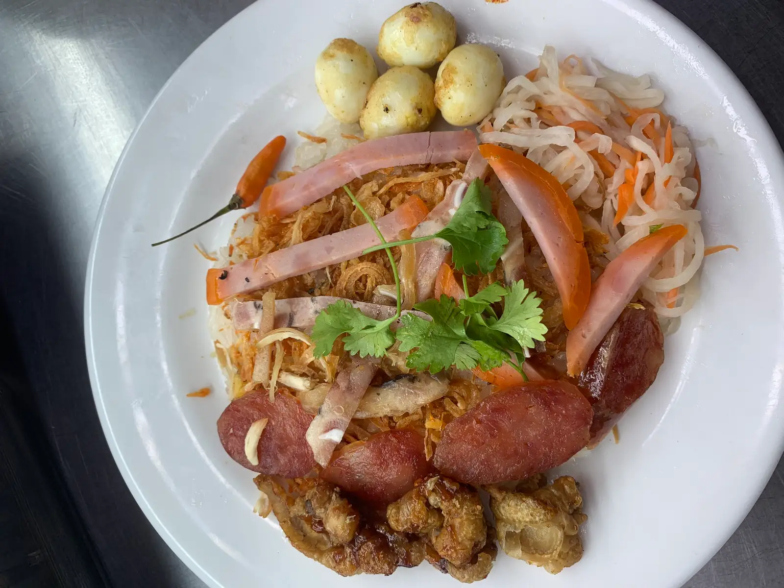 xôi mặn đặc biệt  - 60.000 ₫ tại Xôi Gà Xối Mỡ Tứ Xuyên Châu Hồ - Nguyễn Thị Định
