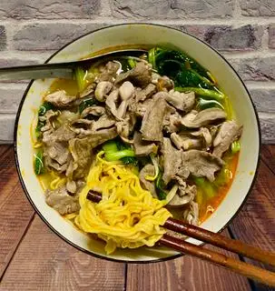Hình ảnh Mì tim chua cay