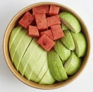 Hình ảnh Mix dưa hấu - ổi - xoài giòn