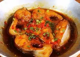 Hình ảnh Cá Ba Sa Kho Tiêu (Không Cơm, Không Canh, Chỉ Có Đồ Ăn)
