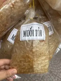 Bánh tráng muối tỏi - 18.000 ₫ tại Bánh Tráng Chị Loan - Bánh Tráng Trộn, Bánh Tráng Cuốn, & Bánh Tráng Mắm Ruốc Phan Thiết - Đoàn Như Hài