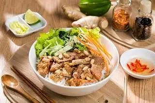 Bún thịt nướng - 40.000 ₫ tại Cô Phượng - Cơm Tấm - Bún Thịt Nướng - Nguyễn Kiệm