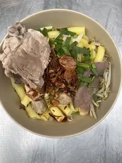 Nui Thịt Tim Bò Viên Xương - 55.000 ₫ tại Hủ Tiếu & Mì Hoành Thánh 117 - Hồng Hà