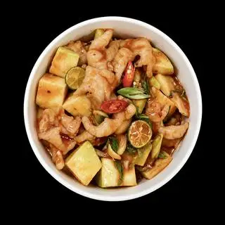 Hình ảnh Chân gà sốt thái (suất lớn 14-15 chân)
