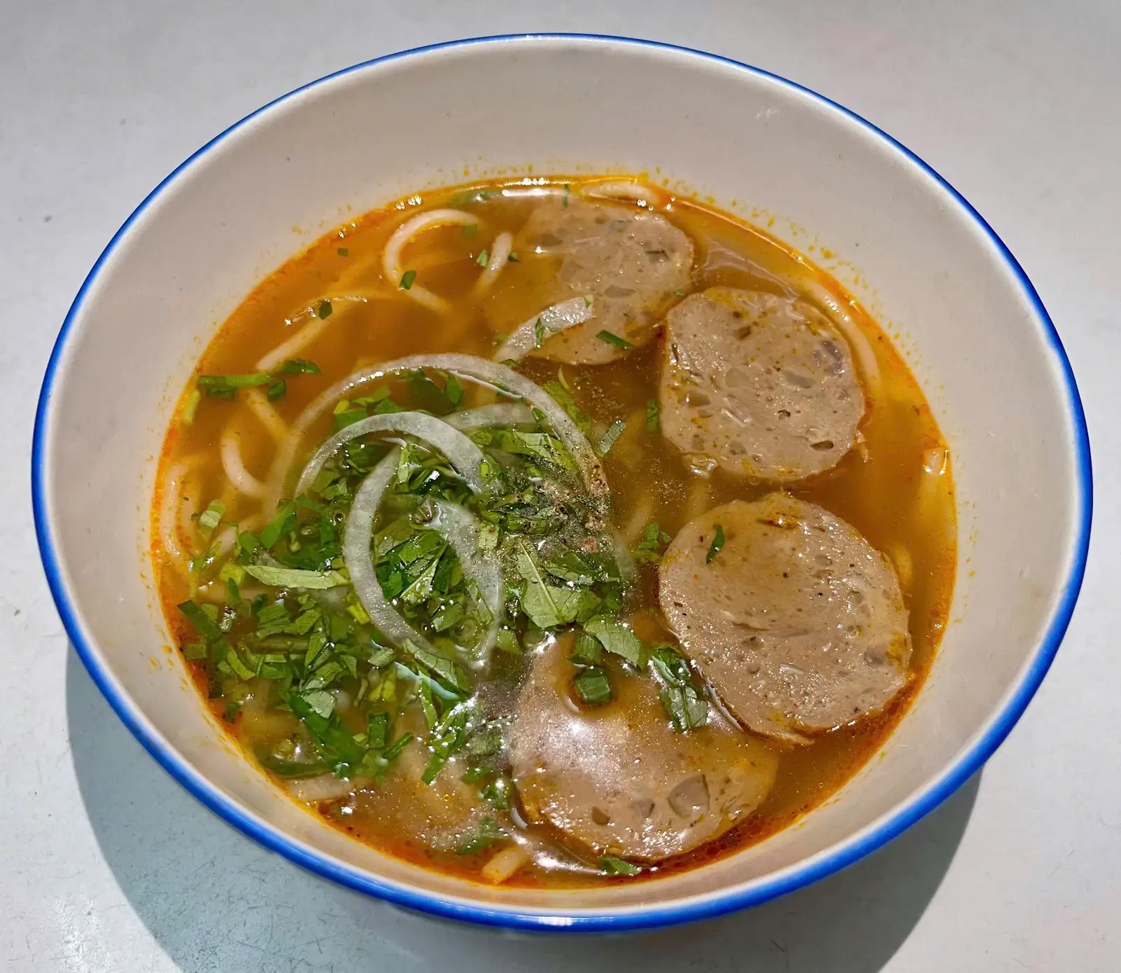 Bún bò bò viên - 35.000 ₫ tại Bún Bò Ba Chi - Bún Bò Huế - Huỳnh Tấn Phát