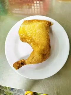 Hình ảnh Gà góc tư xối mỡ không cơm