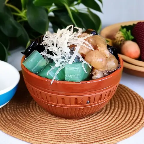 Thập Cẩm Sương Sáo Nhãn Nhục - 36.000 ₫ tại Múp - Chè Dừa Nước & Ăn Vặt - Đường 65