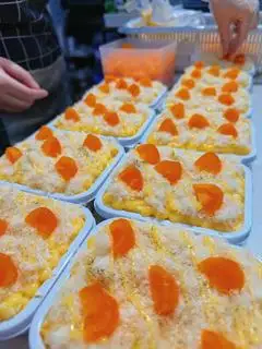Hình ảnh Bông lan trứng muối mập mạp