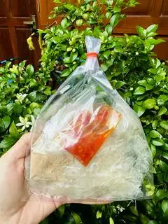 Bánh tráng dẻo muối nhuyễn sate - 12.000 ₫ tại Bánh Tráng Tỏi 019 - Trần Quang Diệu