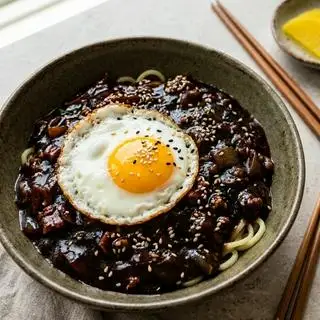 JAJANGMYEON trứng - 59.000 ₫ tại Tokbokki, Mì Tương  Đen & Ăn Vặt Nhà Ngọt - Nguyễn Ngọc Lộc