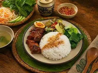 Hình ảnh Combo no căng: Thịt kho tàu