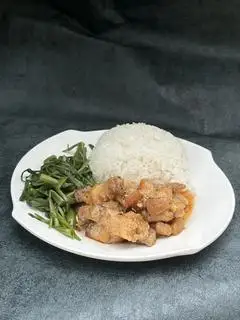 Hình ảnh Cơm ba rọi kho tiêu