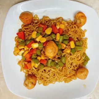 Hình ảnh mì trộn cá viên