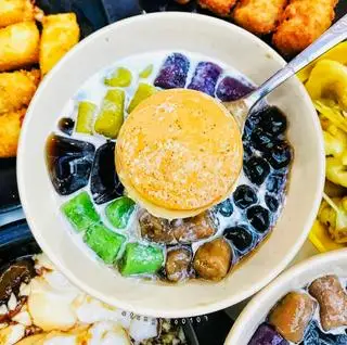 chè khoai dẻo flan - 35.000 ₫ tại Chè Tuk Tuk - Vườn Lài