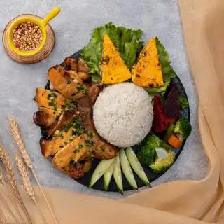 Hình ảnh cơm tấm sườn bì chả