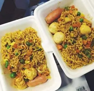 Hình ảnh Mì Trộn Indomie Đặc Biệt